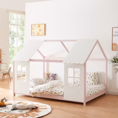 Lit cabane Tostedt pour enfant forme maison bois de pin 120 x 200 cm rose blanc en.casa