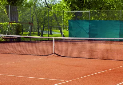 Filet 70% brise-vent – Vert – Bandes de renforts et oeillets 2m x 12m Vert