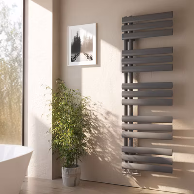 EMKE Sèche-serviette eau chaude à raccord latéral, radiateur sèche-serviettes anthracite 143 x 40 cm 510 watts